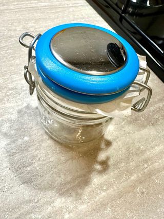 Kit di sei barattoli