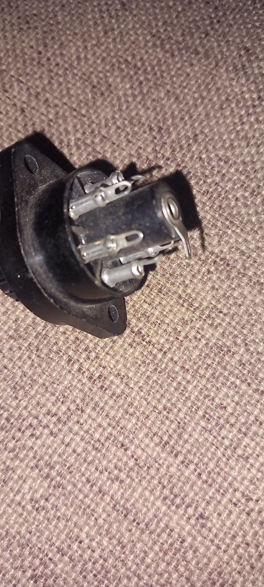 Cambio tensione per vecchi apparati 