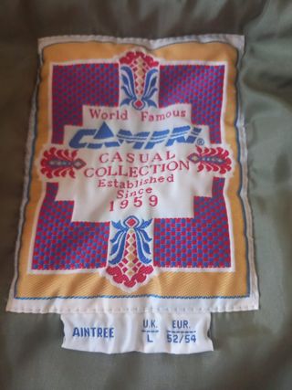 PARKA HOMBRE CON CAPUCHA.MARCA CAMPRI.Talla L..