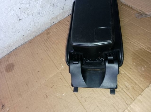 Apoyabrazos Mercedes-Benz Clase C