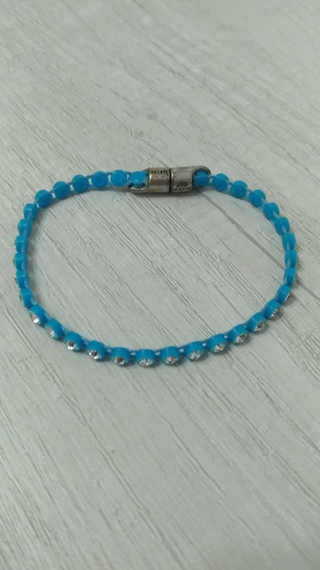  Braccialetto con ganci magnetici 