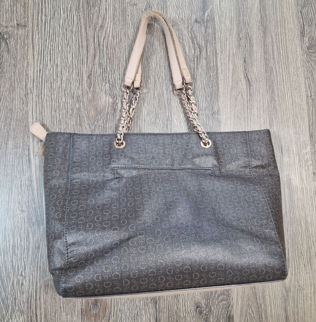 Bolso Guess grande color marron