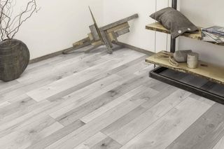 Instalador suelo tarima SPC