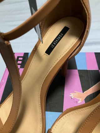 Scarpe con tacco 37.5