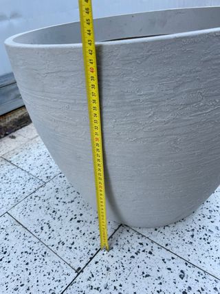 Vaso in resina grande