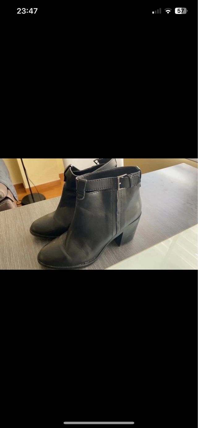 Botines negros Stradivarius