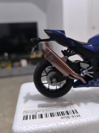 Honda CBR1000RR a escala 