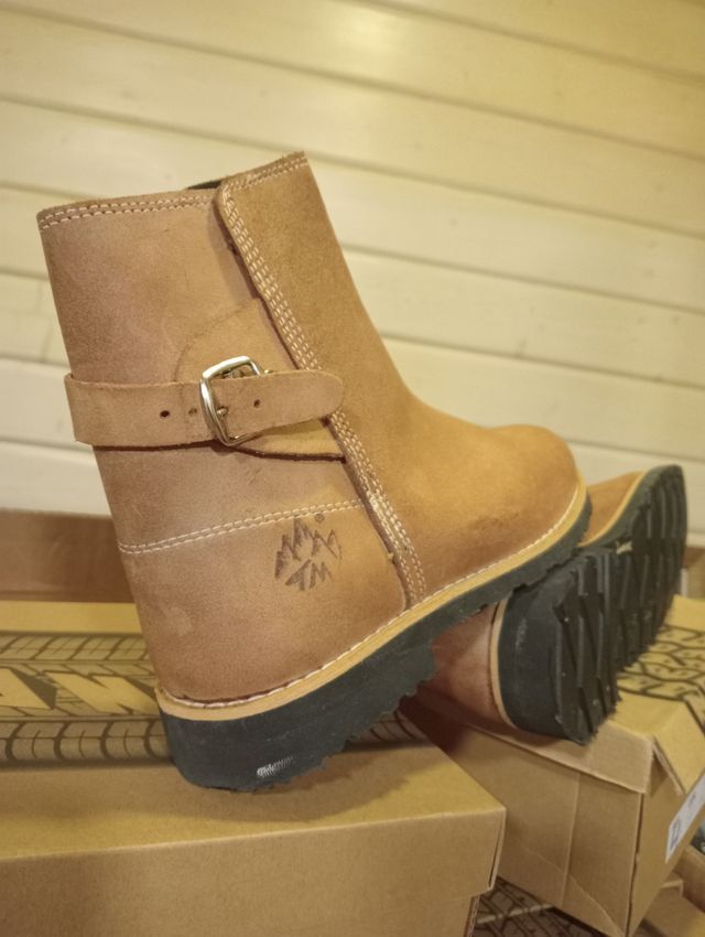 Botas de cuero  TODAS LAS TALLAS