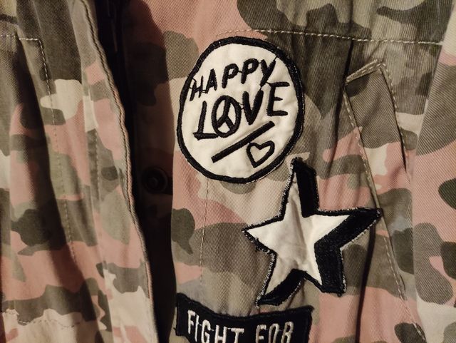 Chaqueta estilo militar 