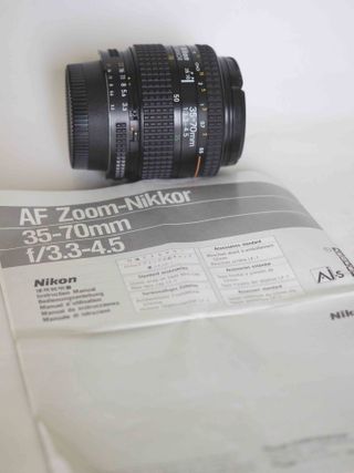 Objetivo Nikon AF NIKKOR 35-70mm f/3.3-4.5