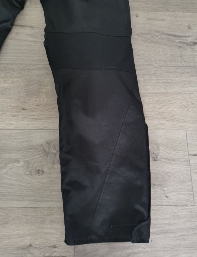 Calças para motociclista