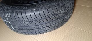 3 Llantas originales R15 mercedes Benz con neumáti