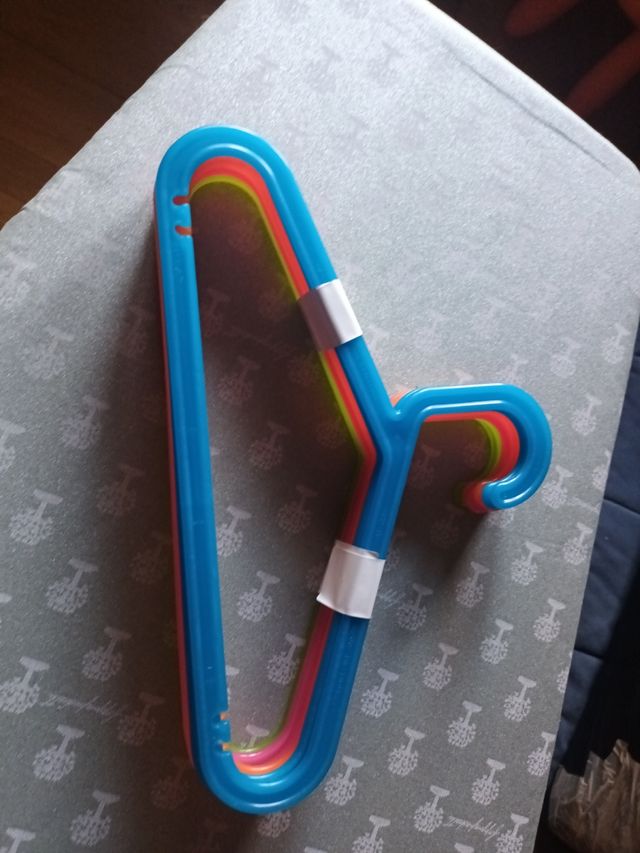 Appendini per abiti bimbi