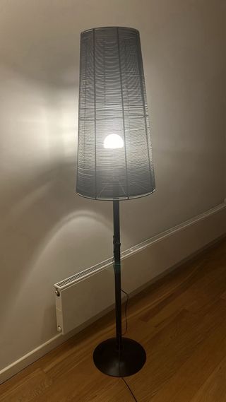 Lámpara de pie - Diseño