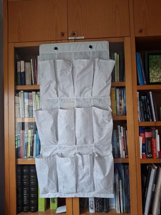 Zapatero de plástico