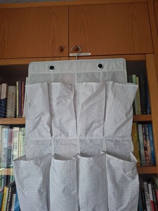 Zapatero de plástico