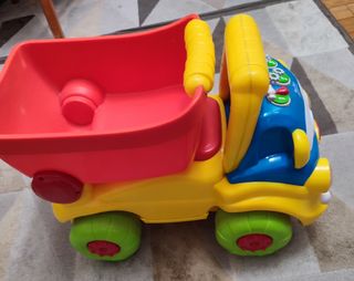 Camión Correpasillos y andador.  bebe