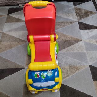 Camión Correpasillos y andador.  bebe