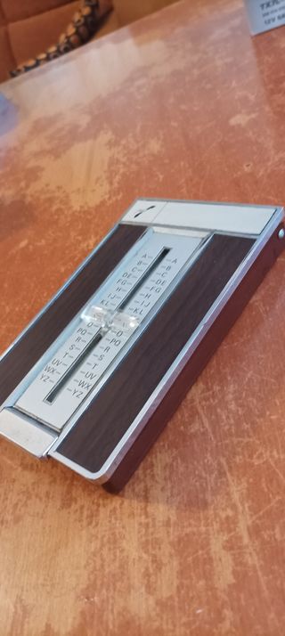 Agenda telefónica Carl.