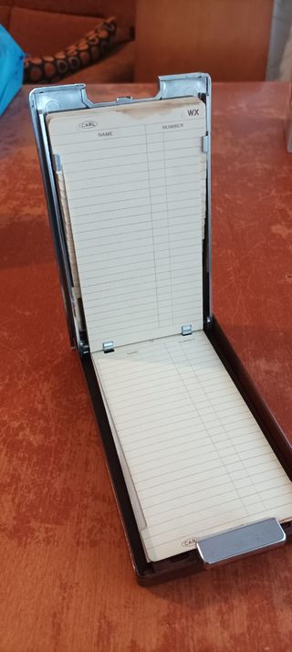 Agenda telefónica Carl.