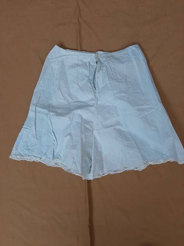 CAMISA Y POLOLO ANTIGUOS DE ALGODON CON ENCAJE