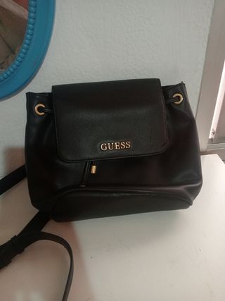 Bolso mochila negro Guess
