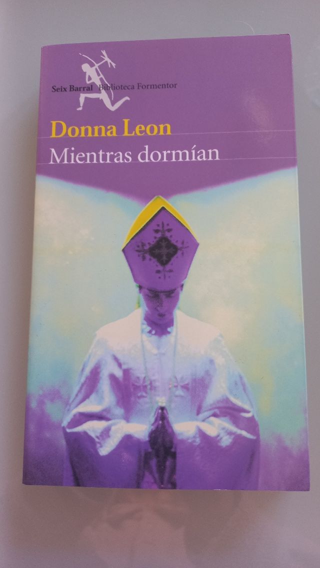 Libro MIENTRAS DORMIAN