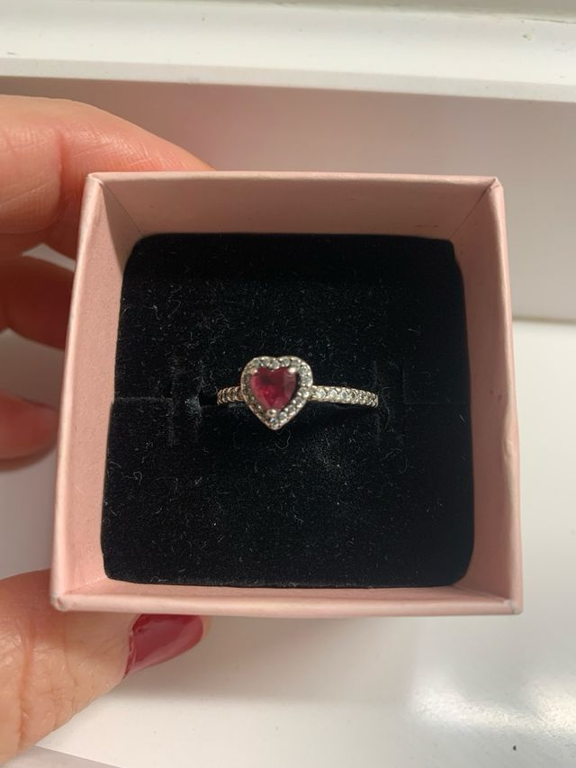 anillo pandora corazon talla 52