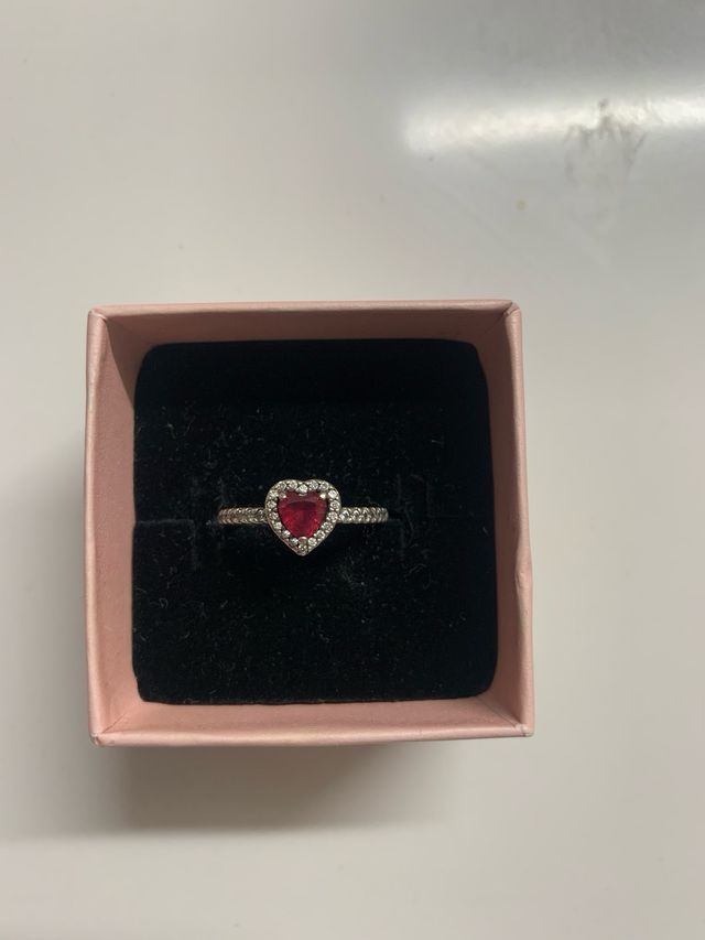 anillo pandora corazon talla 52