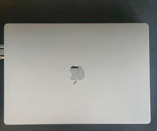MacBook Pro 16" M2 PRO