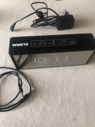 Reloj Radio despertador altavoz