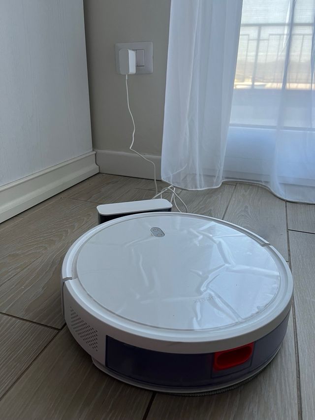 XIaOmI Robot Vacuum E12