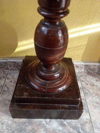 Pedestal antiguo