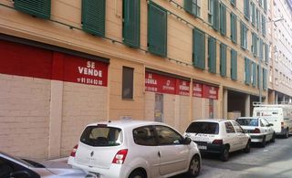 Local comercial en alquiler en El Nido-Las Fuentes en Parla