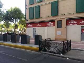 Local comercial en alquiler en El Nido-Las Fuentes en Parla