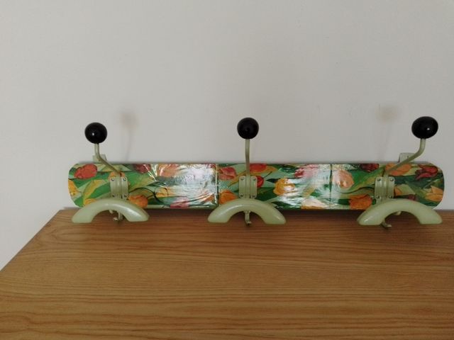 Appendiabiti base legno e metallo