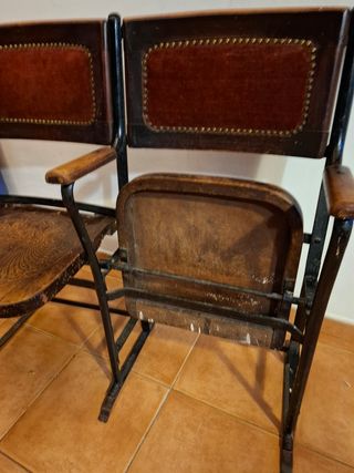 Antiche poltroncine da cinema