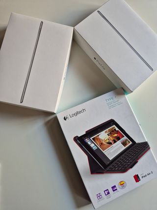 NEGOCIABLE Lote 2 Ipad Air con accesorios