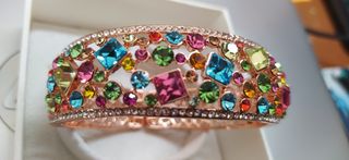 Brazalete chapado oro cristales colores
