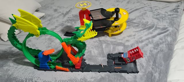 LOTE PISTA +  PARKING