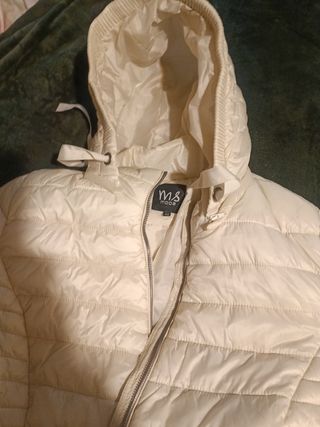 Chaqueta blanca muy calentita