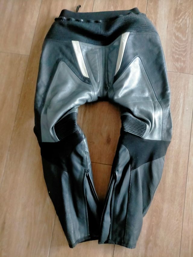 Pantalón moto Suomy