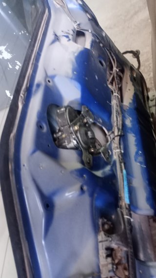 Portón trasero Nissan Terrano 2
