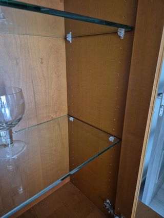 NO SE REBAJA MAS Vitrina MADERA ARCE 
Estanterías 