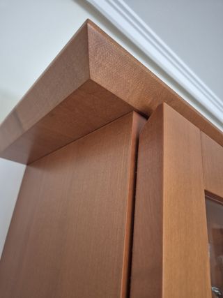 NO SE REBAJA MAS Vitrina MADERA ARCE 
Estanterías 