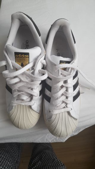 Zapatillas adidas raya negra