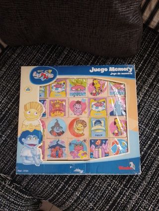 Juego de memoria.Los Lunnis.Madera