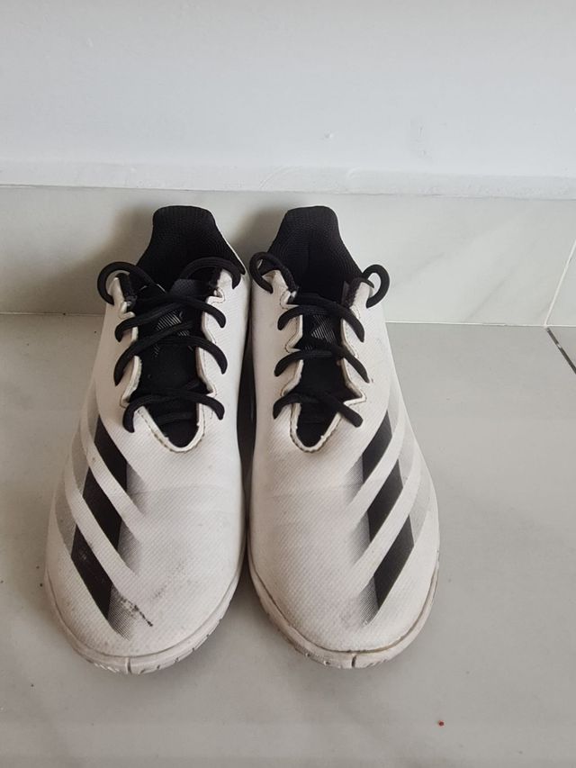 Botas de futbol Adidas. NEGOCIABLES