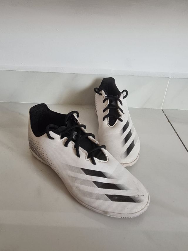 Botas de futbol Adidas. NEGOCIABLES