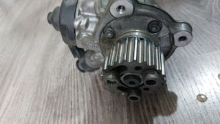 Bomba inyectora Audi 03L130755AC
